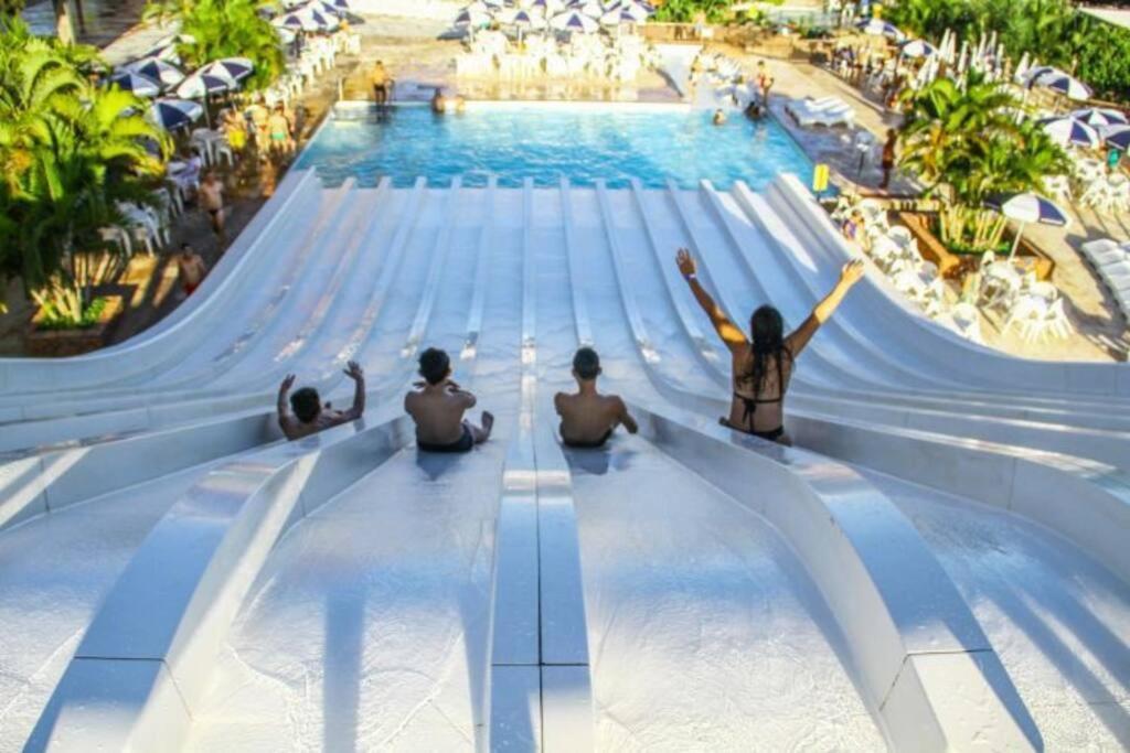 Piazza Diroma Acqua Park, Requinte E Diversao كلدس نوفاس المظهر الخارجي الصورة