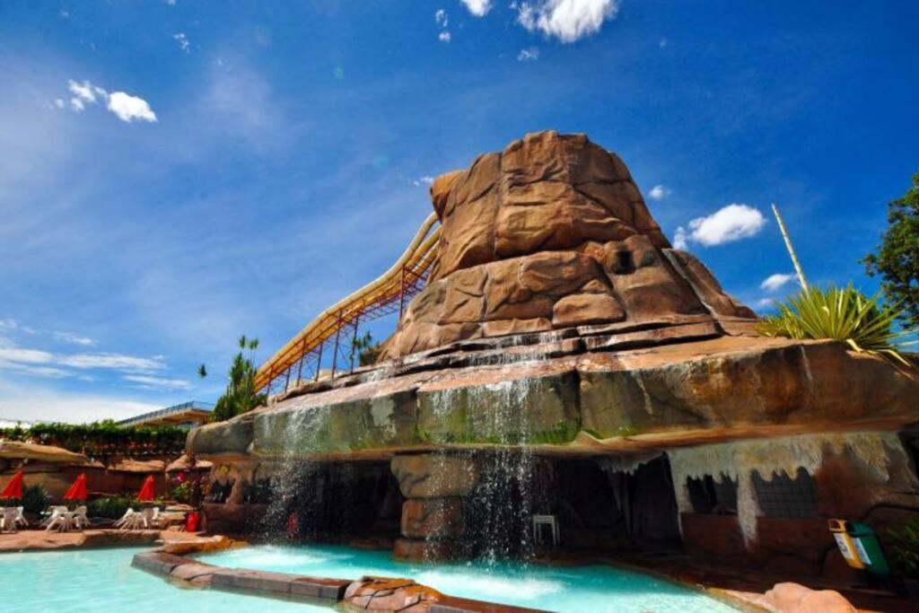 Piazza Diroma Acqua Park, Requinte E Diversao كلدس نوفاس المظهر الخارجي الصورة